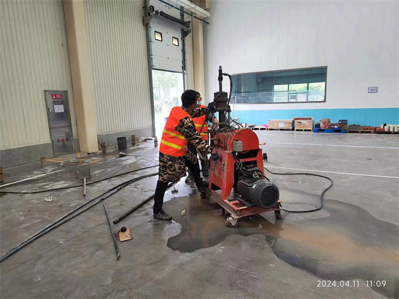 乐山厂房地面下沉塌陷注浆加固施工